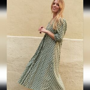 Pink Chicken Emerson Dress,Evergreen Ditsy‎ Tiara Floral XS